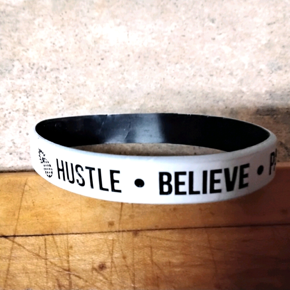 THE HUSTLE BAND